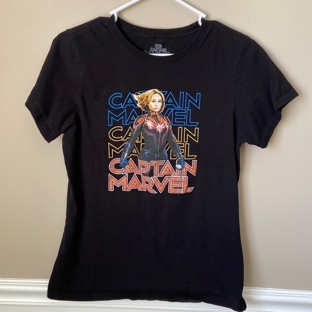 CAPTAIN Marvel Tshirt‎